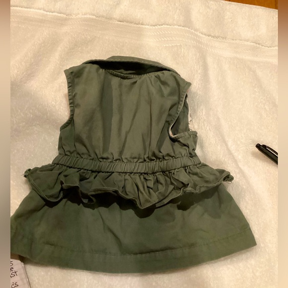 ASPEN KIDS KHAKI GREEN SLEEVELESS ZIP ELASTIC TIE VEST SZ. 24M - Picture 12 of 13